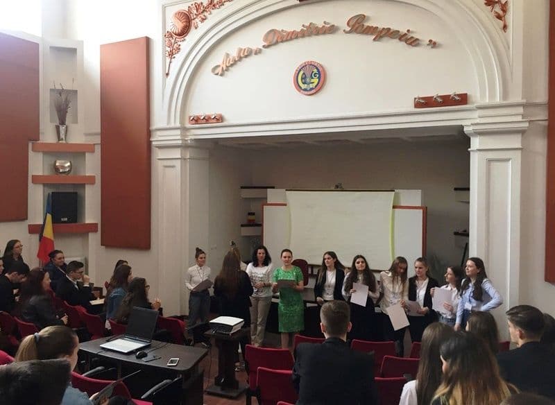 Colegiul Național „Grigore Ghica” Dorohoi Concurs județean „Dezbatere şi oratorie” - FOTO