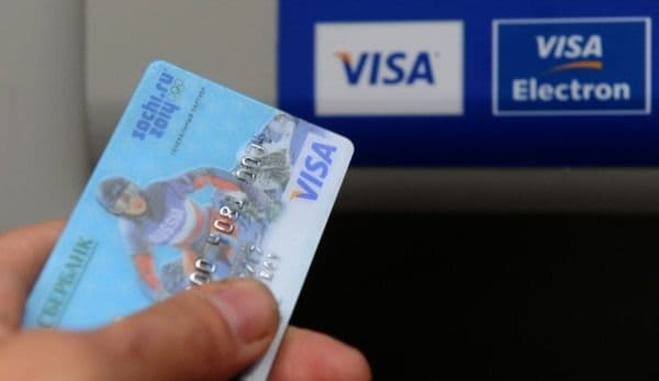 Defecţiune majoră la cardurile VISA. Sunt probleme și cu alte carduri!