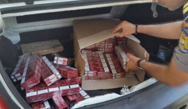 Masină și produse de contrabandă confiscate de poliţiştii botoșăneni