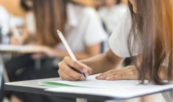 Azi începe febra examenelor. Prima probă la Evaluarea Naţională 2018: Limba și literatura română