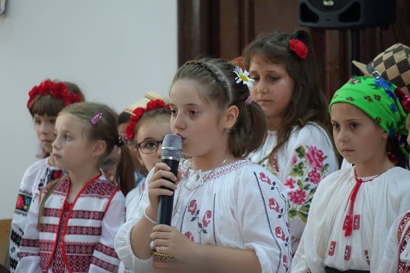 Atât de aproape de rădăcinile lui Eminescu … Dumnezeu să binecuvânteze Vorona - FOTO