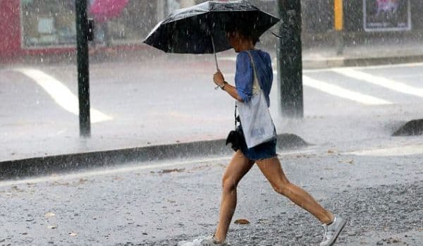 Informare meteo: revin ploile şi grindina. COD GALBEN de furtuni