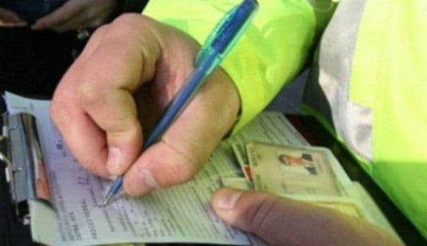 Trei amețiți de aburii alcoolului au fost prinși la volan de polițiștii botoșăneni