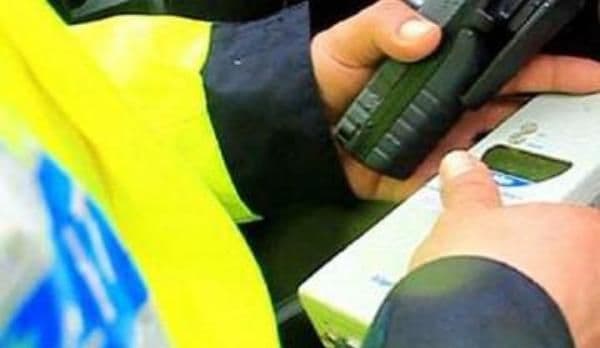Beat, un șofer își făcea de cap pe străzile din Dorohoi. Tânărul a refuzat recoltarea probelor de sânge!