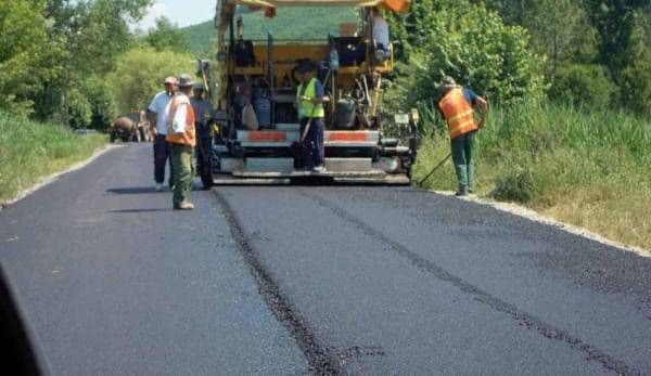 Reabilitarea infrastructurii rutiere din județul Botoșani continuă cu modernizarea primului drum finanțat prin PNDL II
