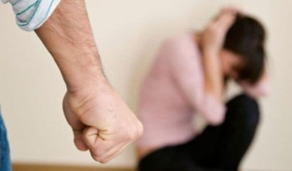 Violenţa în familie l-a trimis ani buni după gratii