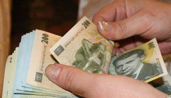 Subvenții majorate la 2.250 lei pentru angajatorii care încheie contracte de ucenicie!