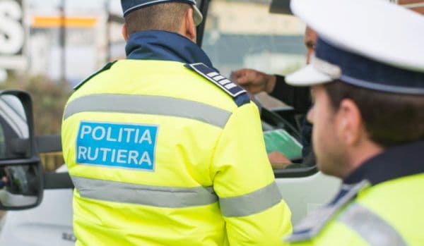Tânăr de 18 ani prins la volan fără permis de conducere