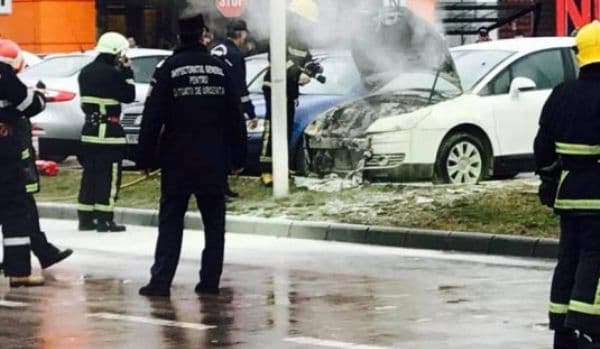 Un jandarm a intervenit la un incendiu în trafic