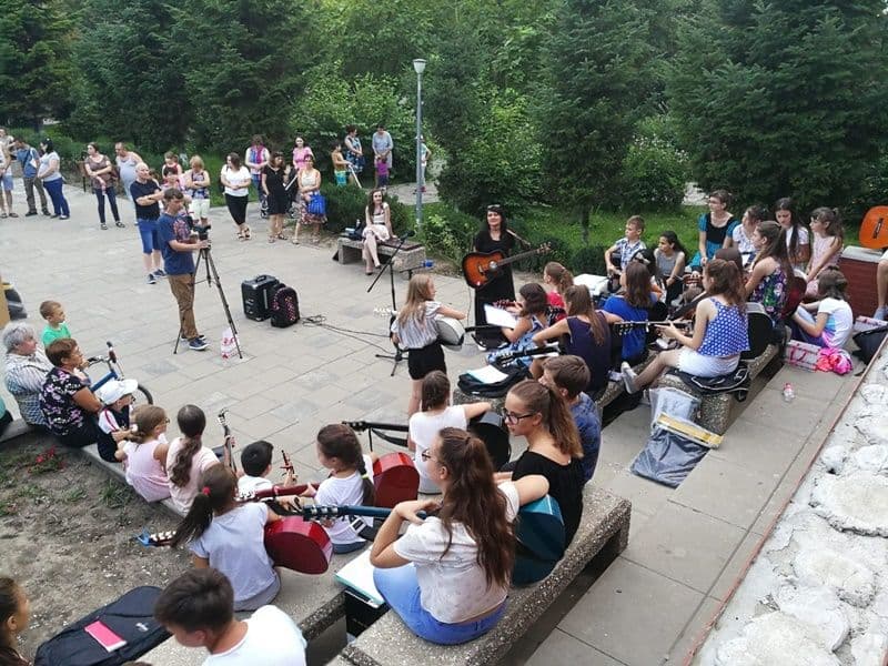 Gala „Folk de Vară” din Parcul Cholet Dorohoi - FOTO