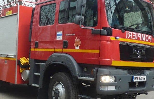 Bărbat găsit decedat în casă de pompierii botoșăneni
