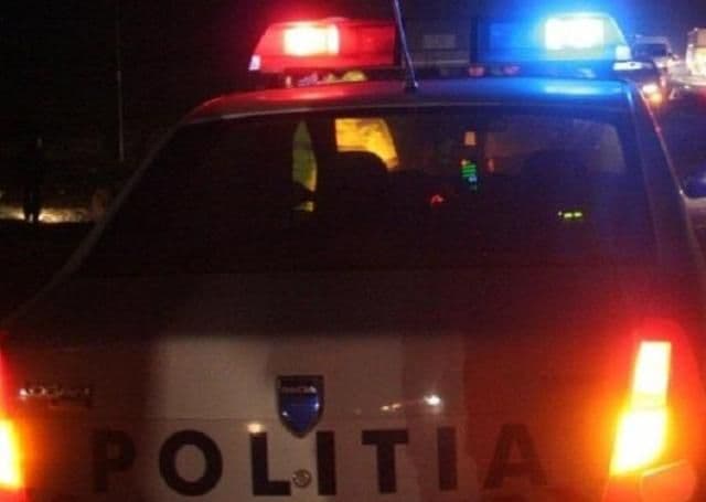 Trei mașini avariate de un șofer care s-a urcat beat la volan
