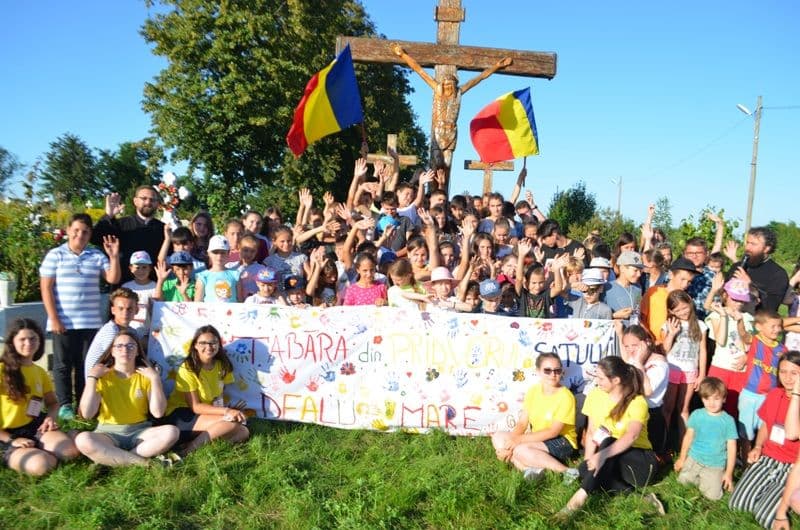 Tabăra din pridvorul satului - Bucurie cu ecou în Dealu Mare