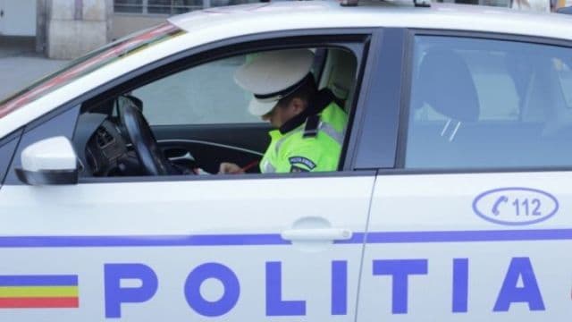 La plimbare prin Havârna fără permis, beat și fără plăcuțe de înmatriculare