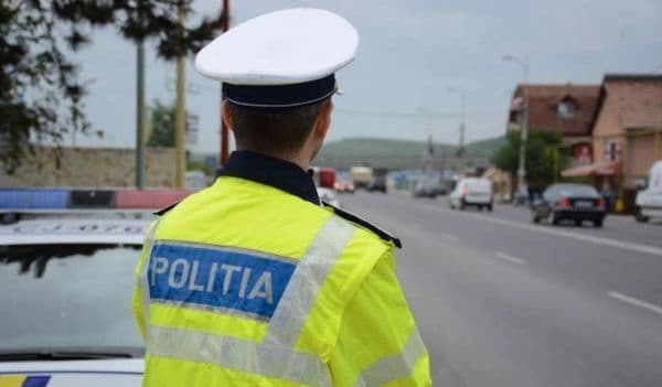 Dosar penal pentru un șofer care mirosea a alcool și a refuzat să sufle în fiolă sau să îi fie recoltate probe biologice