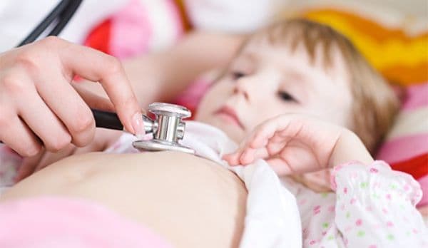 ATENŢIE. Afecţiunea verii care te poate trimite cu copilul la urgenţă