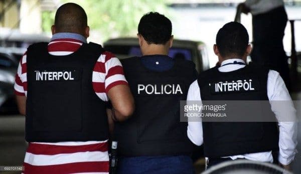 Trei români sunt căutaţi de Interpol în toată Europa! Spaniolii au ieșit în stradă să ceară dreptate!