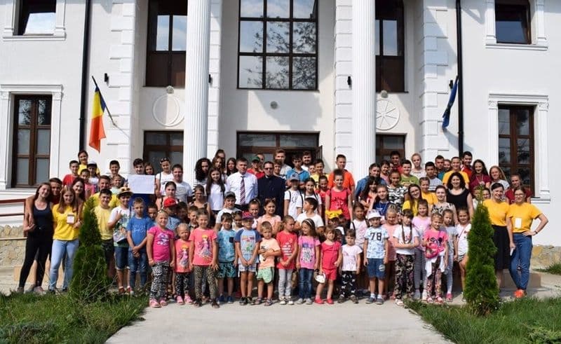 Mărturia unei fete care a venit pentru prima dată într-o tabără din pridvorul satului - FOTO