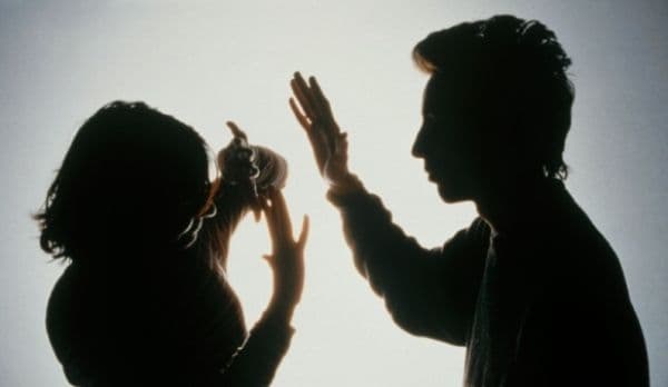 Dorohoian cercetat după ce a încălcat ordinul de protecţie asupra soției