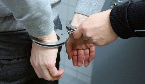 Bărbat din Corlăteni bătut și tâlhărit de un tânăr de 20 de ani
