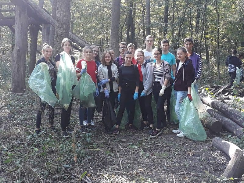 „Regina” iese la Marea Curățenie. „Let's do it, România!”, Let's do it, Dorohoi! - FOTO