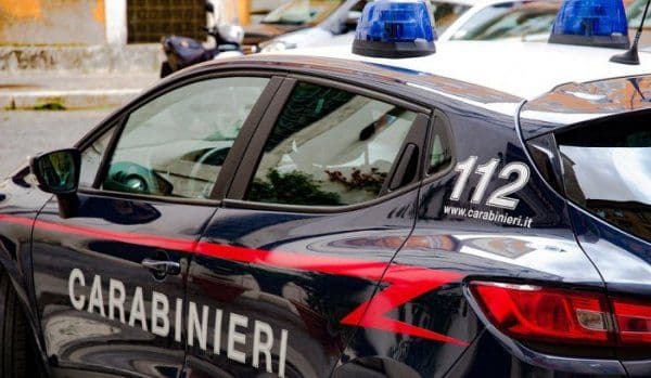 Caz neobișnuit. Un român din Italia le-a mulțumit polițiștilor că l-au arestat chiar înaintea nunții