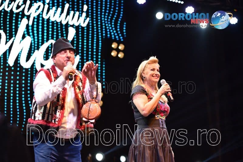Moment de umor cu Vasile Muraru și Valentina Fătu la Zilele Municipiului Dorohoi 2018 – VIDEO/FOTO