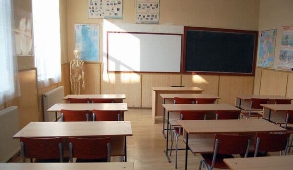 Se fac sau nu se fac cursuri vineri? Vezi hotărârea Inspectoratului Şcolar Botoșani!