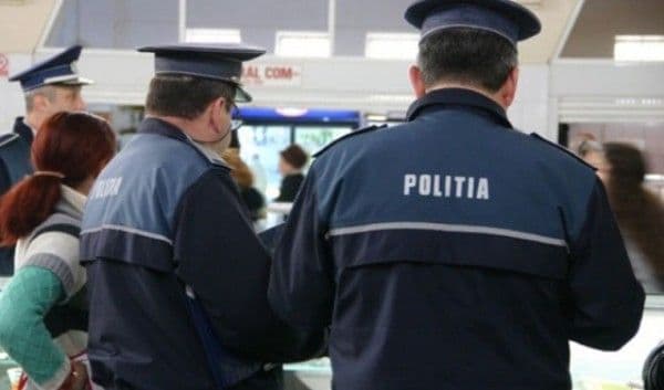 Ţigări de contrabandă confiscate de poliţişti