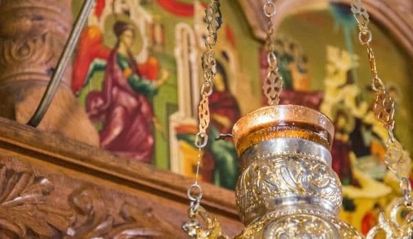 CALENDAR ORTODOX 2018: Află cine îşi sărbătoreşte astăzi onomastica. Nu uitaţi de urări