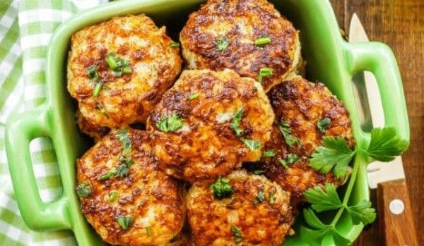 Chifteluțe din carne cu legume