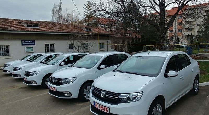 Parcul auto al IPJ Botoșani se reînnoiește cu 13 autospeciale noi