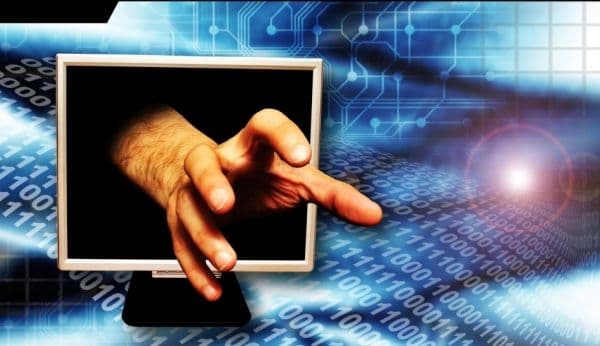 ATENȚIE la hoții din mediul online! Cum poți preveni înșelăciunea aflată la un click distanță