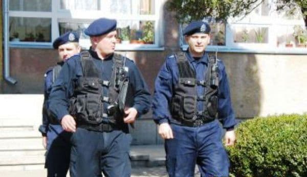 Liceele din Botoşani, Dorohoi, Darabani şi Săveni, împânzite de jandarmi
