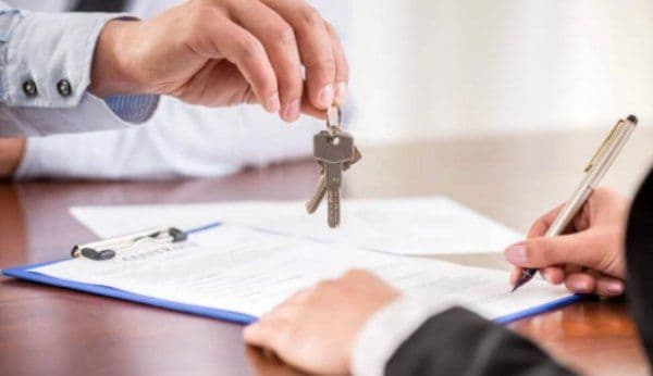 Se schimbă regulile la contractul de închiriere. Ce trebuie să știe proprietarii