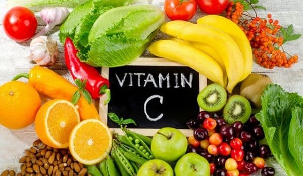 Semne care arată că ai deficiențe de vitamina C