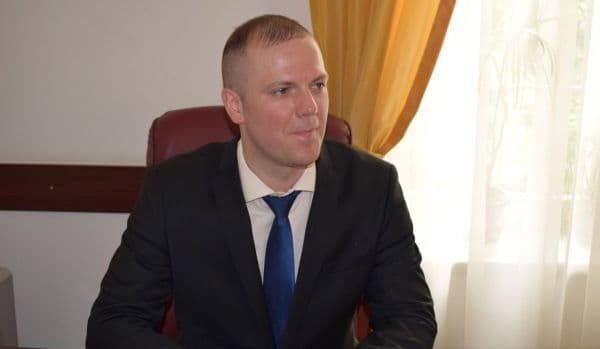În 2 ani de mandat primarul Flutur a blocat toate proiectele consilierilor locali PSD și a alocat doar 5% din fondurile destinate pentru dezvoltarea o
