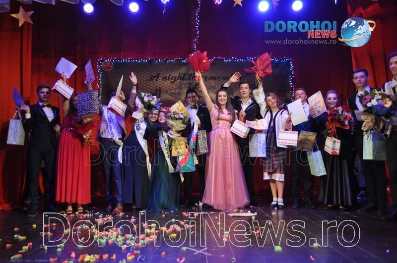 Miss și Mister Boboc 2018: Emoții și energie la Balul Bobocilor organizat de Seminarul „Sf. Ioan Iacob” Dorohoi – VIDEO/FOTO
