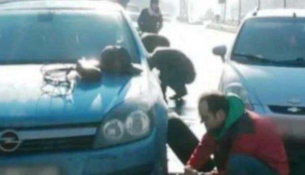 Proprietarul unui magazin din Mihăileni cercetat după ce a împrăștiat intenționat cuie pe drumul public