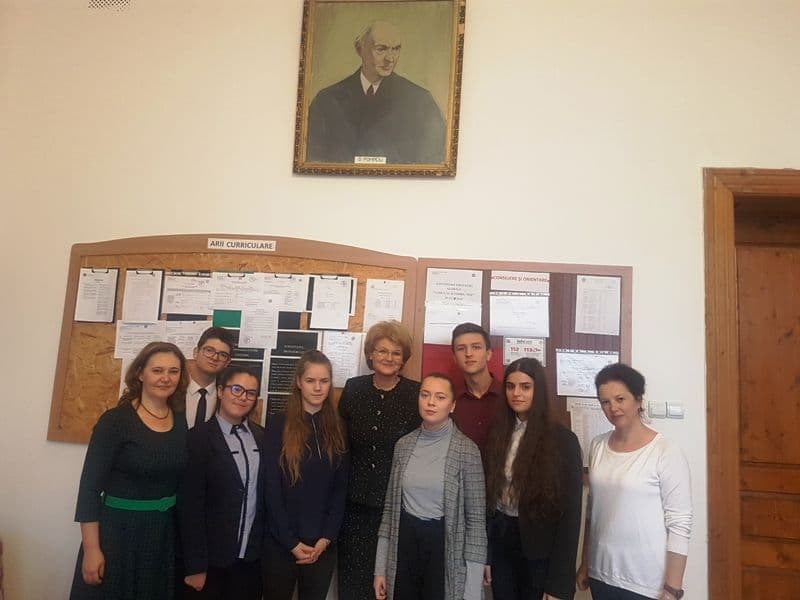 Olimpici ai Colegiului Național „Grigore Ghica” Dorohoi invitați la Palatul Parlamentului - FOTO