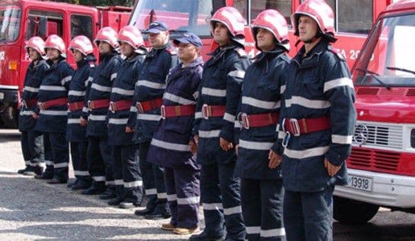 ISU Botoșani recrutează voluntari care să li se alăture pompierilor în misiuni!