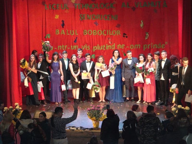 Balul Bobocilor 2018 la Liceul Tehnologic „Al. Vlahuţă” Şendriceni „Ca-ntr-un vis, plutind ne-om prinde” - FOTO