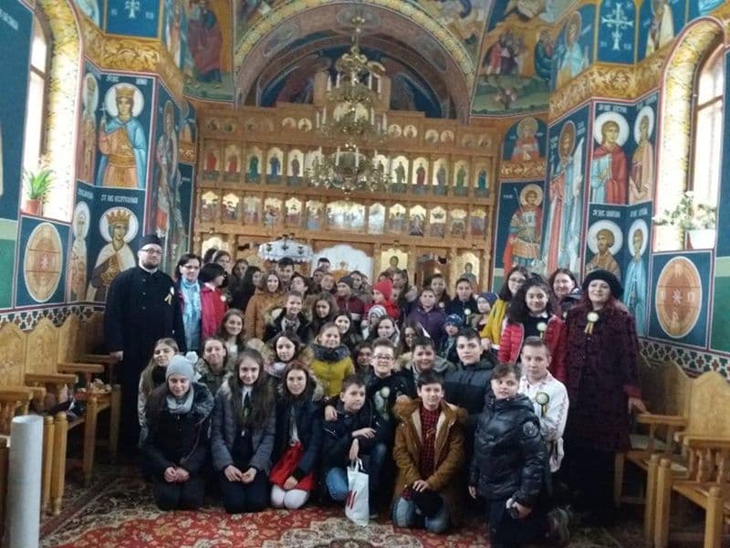 Tradiție versus modern! Proiect desfășurat la Școala Gimnazială „Mihail Kogălniceanu” Dorohoi - FOTO