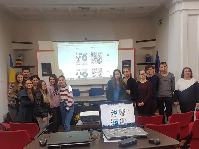 Activitate de diseminare la CN „Grigore Ghica” a noutăților din proiectul european „X-ray Blu-ray- From Marie Curie to Mariah Carey”