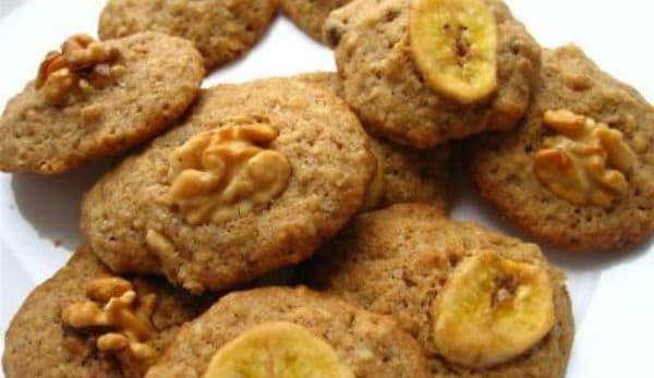 Fursecuri cu nuci, banane si ciocolata