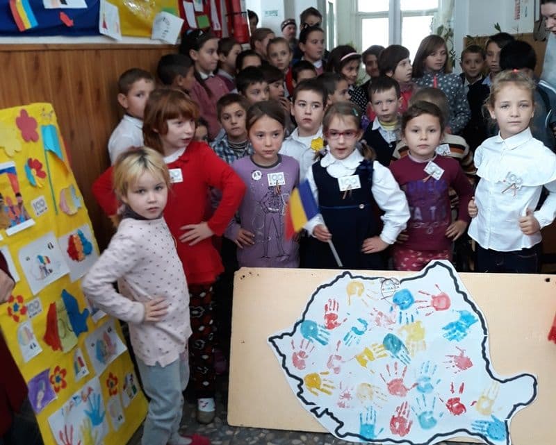 „Toți pentru o Românie unită!” la Școala Gimnazială „Gheorghe Coman” din Brăești - FOTO