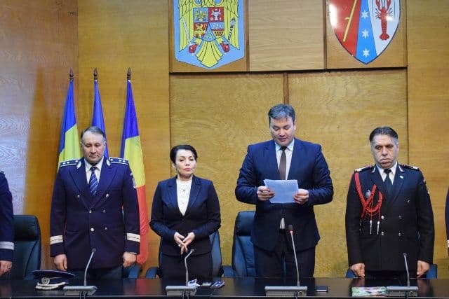 Ceremonial de avansare în grad pentru polițiștii de la Pașapoarte și Permise
