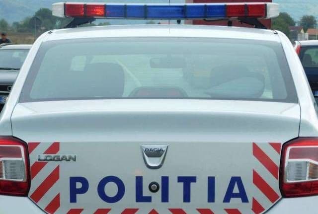 Dosar penal pentru un tânăr din Dorohoi prins la volanul unui autoturism cu numere false