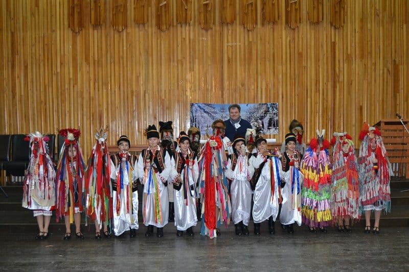 Premiul I pentru Ansamblul „Mugurelul – Stejărelul” la Festivalul Național „Cum e datina străbună” - FOTO