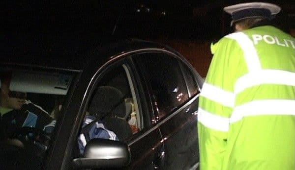 Un botoșănean s-a ales cu dosar penal. Beat criță, nu a oprit la semnalele poliţiştilor